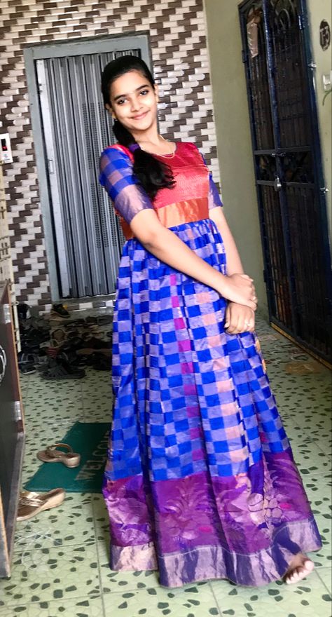 Dress With Saree, Saree Into Dress, Indian Long Dress, Saree Gown, Long Gowns, Tie Dye Skirt, Lehenga, New Look, Long Dress