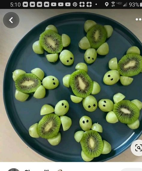 Healthy Food Art, Food Art For Kids, Food Sculpture, Food Carving, Easy Food Art, Fun Snacks For Kids, Homemade Snacks, Breakfast Recipes Casserole, Fun Kids Food