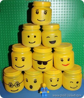 surprise lego Lego Party Favors, Baby Jars, Baby Food Jar Crafts, Lego Head, Baby Food Containers, Food Jars, Lego Birthday Party, Lego Man, Baby Food Jars