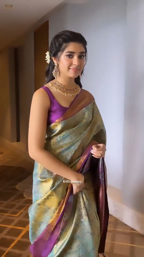 Kriti Shetty Saree, Krithi Shetty Saree, Kriti Shetty, Krithi Shetty, Actress Hairstyles, Samantha Photos, Design Drawings, Photo Art Gallery, Fashion Design Drawings