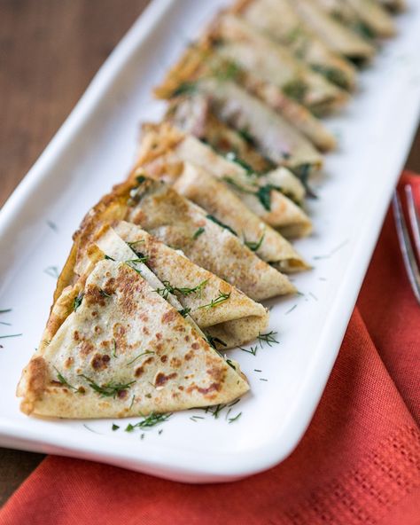 Grilled Cheese Crepes Cheese Crepes, Elegant Appetizers, Savory Crepes, Couple Cooking, Think Food, Chard, Quesadillas, Appetizers For Party, Grilled Cheese