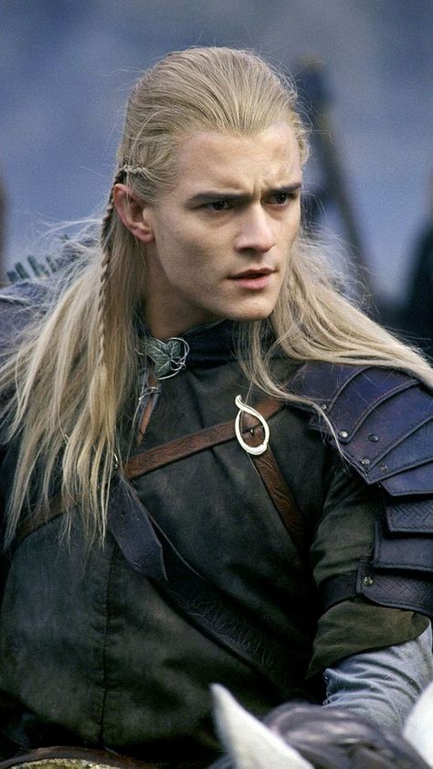 Lotr Legolas Wallpaper, Orlando Bloom Aesthetic Wallpaper, Legolas Lockscreen, Orlando Bloom Long Hair, Lord Of The Rings Images, Legolas Wallpaper Aesthetic, Orlando Bloom Wallpaper, Legolas The Hobbit, Orlando Bloom Funny