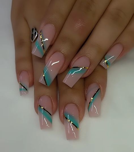 Finger Length Nails, Mommy Nails Ideas Short, Party Nails Designs Classy, Nail Designs Mid Length, Dope Nail Designs Mid Length, Nail Overlay Ideas, Toenail Art, Glitter Manicure, Manicure Nail Designs