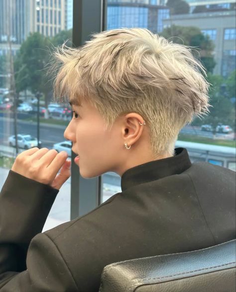 Boy Haircut Ideas, Practical Hairstyles, Two Block Haircut, Mens Haircuts Short Hair, Korean Haircut, Boy Haircut, Men Haircut Curly Hair, Asian Haircut, Short Hair Tomboy