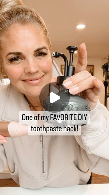 CRYSTAL IRISH || Health + Wellness on Instagram: "Here is a non-toxic, all natural, remineralizing toothpaste diy that will leave your teeth feeling like you just left a cleaning from the dentist and your mouth feeling refreshed. 🤩

This DIY is one of my fav’s! It’s super easy and is a perfect boost to caring for your teeth & gums. 🦷🪥✨

🌟What you need:

🦷8oz glass pump dispenser 
🦷1 capful Onguard mouthwash
🦷2 tsp Vanman’s miracle toothpowder 
🦷1 tube Onguard toothpaste

Add the mouthwash and Vanman’s toothpowder into your glass pump, mix well. Add tube of toothpaste and shake, shake, shake. Enjoy an all-natural, clean mouth without all those icky toxic chemicals!! 

👉🏼Did you know?! Commercial toothpastes contain harmful ingredients such as formaldehyde, fluoride, chlorhexidine, How To Make Toothpaste, How To Disguise Yourself, Diy Mouthwash, Remineralizing Toothpaste, Mouthwash Dispenser, Diy Toothpaste, Organic Toothpaste, Dispenser Diy, Homemade Mouthwash