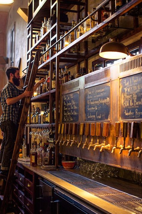 Beer Bar Design, Brewery Interior, Brewery Bar, Brewery Design, Pub Interior, Craft Beer Bar, Pub Design, Bar Inspiration, Bar Interior Design