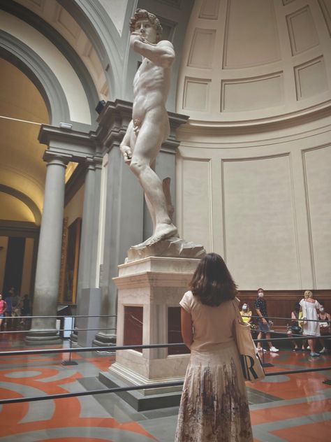 Italy Art Museums, Italy Sculpture Aesthetic, Accademia Gallery, Uffizi Gallery Florence Art Museum, Florence Italy Art Museum, Florence Italy Uffizi Gallery, Clean Girl, Florence, Greek Statue