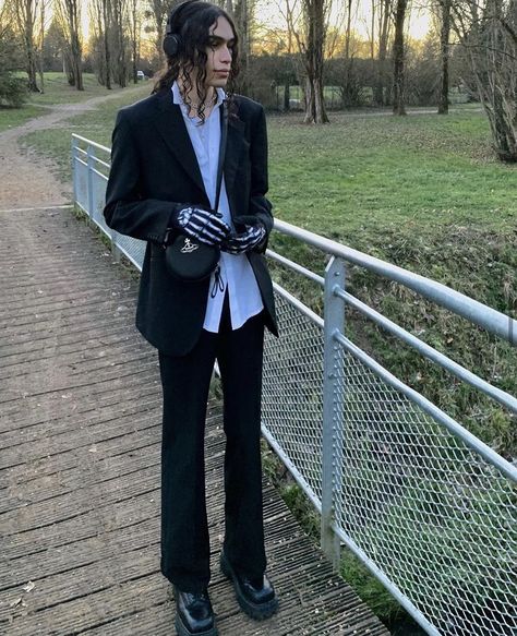 Edgy Prom Outfit Men, Grunge Suits For Men, Formal Vampire Attire, Mens Prom Outfit Aesthetic, Prom Ideas Men Aesthetic, Vampire Style Outfits Men, Prom Outfit Ideas For Guys, Emo Prom Outfits Guys, Emo Vampire Outfit