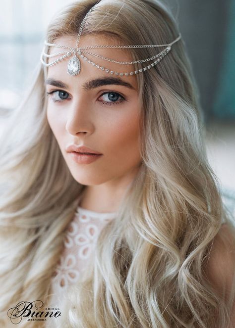 Whimsical, airy, romantic, and laid back, these are some of the words that pop up when we think of a free-spirit bohemian bride.  This “running through a meadow” look is perfect for woodland or beach weddings.  If you have already chosen a boho gown, or just want to add a touch of boho chic to … Boho Bridal Headpiece, Bohemian Headpiece, Metal Hair Accessories, Chain Headpiece, Boho Queen, Hair Chain, Headpiece Accessories, Silver Head Piece, Bridal Hair Headpiece