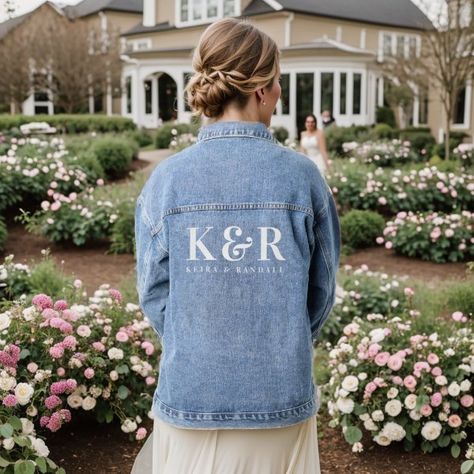 Wedding Monogram Minimalist Simple White Denim Jacket Bride Jacket, Custom Denim Jacket, Party Attire, White Denim Jacket, Bride Squad, Winter Weddings, Custom Jacket, Bridesmaids Personalized, Bride Tribe