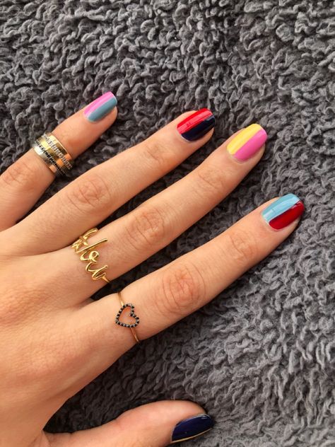 Half N Half Nails, Split Nail Color, Nails Half And Half Color, Half Nail Design Ideas, Split Color Nails, Half Nail Design, Half And Half Nails, Split Nails, Nail Art Idea