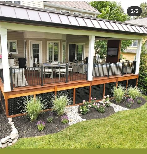 Backyard Patio Length Of House, Camper Porches And Decks, Side Porch Ideas, Mobile Home Landscaping, Manufactured Home Porch, Ipe Deck, Mobile Home Exteriors, Deck And Patio, Covered Patio Design