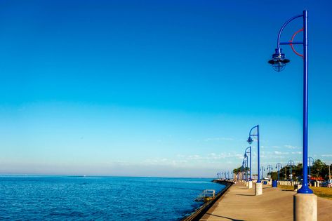 7 things you didn’t know about Lake Pontchartrain - Curbed New Orleans Grand Isle Louisiana, Southern Road Trips, Peaceful Blue, Lake Pontchartrain, Trip To New Orleans, Marine Debris, Grand Isle, New Orleans Museums, Southern Art