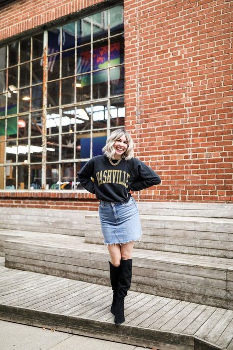 Popular Nashville blogger, Greta Hollar, shares all the things to do in the Gulch Nashville. See where to go in this Nashville hotspot! The Gulch Nashville, Nashville Downtown, Visit Nashville, Best Instagram Photos, Vacation Activities, Downtown Nashville, Nashville Style, Food Shopping, Lifestyle Aesthetic