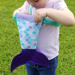 Projects | Singer.com Mermaid Accesories, Cool Sewing Projects, Crossbody Bag Sewing, Sewing Ideas For Kids, Mermaids Tail, Sewing With Kids, Under The Sea Decorations, Birthday Deco, Mermaid Purse