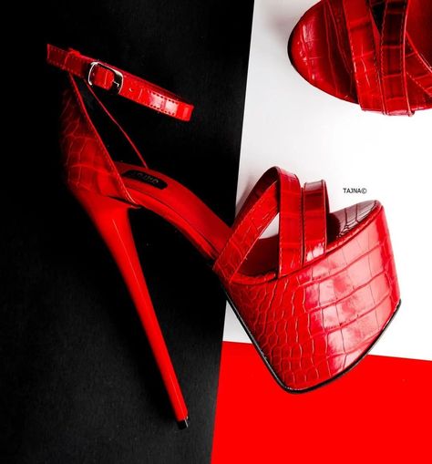 thats the point Aesthetic Heels, Heel Platforms, Crazy Heels, High Heel Platform Sandals, Special Shoes, Chic High Heels, Very High Heels, Extreme High Heels, Leather Photo