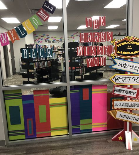 School Library Window Decorations, Elementary Library Wall Murals, School Library Desk Decor, School Library Makeover, Library Window Decorations, Library Window Displays School, Library Window Art, Welcome Back Library Displays, Library School Ideas