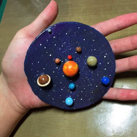 Polymer Clay Space Theme, Space Themed Ceramics, Space Themed Pottery, Space Clay Ideas, Galaxy Ceramics, Clay Planets, Polymer Clay Space, Planet Ceramic, Space Pottery