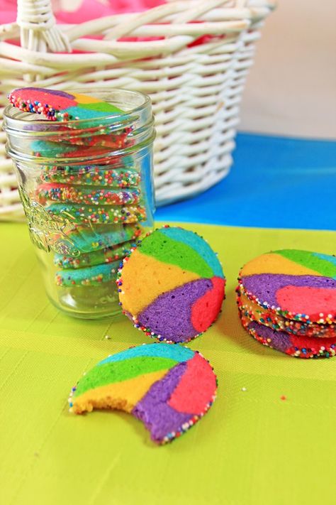 Wonka Recipes, Willy Wonka Food Ideas, Rainbow Sugar Cookies, Candy Cane Cookies, Candy Factory, Easter Cookie, Homemade Playdough, Amazing Cake, Birthday Desserts