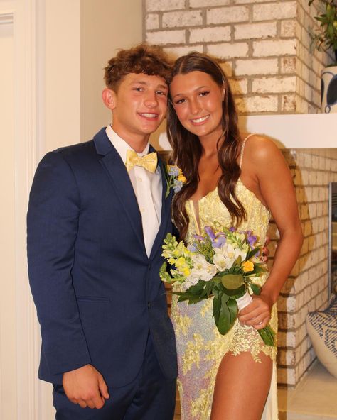 Yellow Dress Navy Suit Prom, Navy And Yellow Prom Couple, Yellow Prom Dress With Navy Suit, Yellow Homecoming Couple, Navy And Yellow Prom, Blue And Yellow Prom Couple, Hoco Colors, Yellow Hoco Couple, Prom Yellow Dress Couple