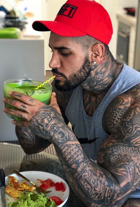 Tattooed Men, Tatted Men, Nle Choppa, Husband Best Friend, Family Forever, Full Body Tattoo, Model Ideas, Beard Tattoo, Art Tattoos