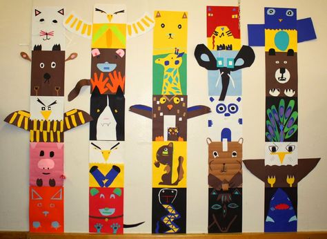 WOW!!! I am absolutely astounded by how 4th grade's totem pole collages turned out! Whenever I teach this lesson, most students pick simp... Totem Pole Animals, Totem Poles For Kids, Totem Pole Drawing, Fourth Grade Art, Totem Pole Craft, Native American Art Projects, Totem Pole Art, Drawings Of Animals, Class Art Projects