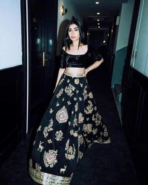 Hussain Rehar Couture on Instagram: "Stealing the spotlight effortlessly, @sonarafiq dazzles in this exquisite lehenga choli by Natak. The pure satin silk lehenga is a masterpiece of craftsmanship, adorned with intricate tribal motifs, dori work, and shimmering mukesh detailing. The satin quilted choli, embellished with delicate bugle beads, exudes elegance, while the majestic maroon satin silk shawl with black pallus, featuring traditional adda work, adds a touch of grace and charm to the ensemble.

#hussainrehar #hussainreharofficail #bridalcouture" Satin Silk Lehenga, Hussain Rehar, Dori Work, Desi Fits, Satin Quilt, Silk Shawl, Silk Lehenga, Bugle Beads, Satin Silk