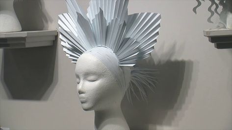 Paper Headpiece, Feather Hats, Folding Structure, Paper Hats, Fusion Art, Paper Dress, Paper Hat, Feather Hat, 3d Shapes