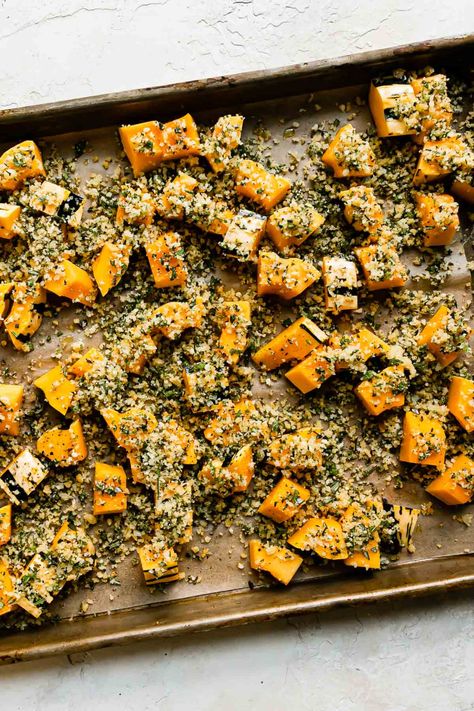 Give classic Caesar salad a fall-inspired twist with this Autumn Caesar Salad recipe! Simply toss massaged kale with shaved parmesan, toasted pine nuts, parmesan roasted delicata squash "croutons," & your favorite Caesar dressing. It's the perfect hearty salad for meal prep lunches, an easy fall dinner, or special occasions like Thanksgiving & Friendsgiving! #caesarsalad #easycaesarsaladrecipe #kalecaesarsalad #kalesalad #delicatasquashrecipe #fallrecipes #saladrecipes #saladideas Kale And Delicata Squash Salad, Autumn Caesar Salad, Easy Fall Dinner, Delicata Squash Recipe, Roasted Delicata Squash, Easy Fall Dinners, Unique Salad, Shaved Parmesan, Kale Caesar Salad