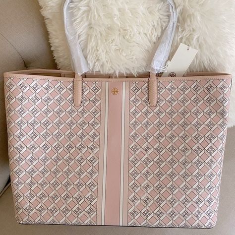 Brand New With Tags - 15”Lx5.5”Wx12”H Tory Burch Geo Logo Tote Bag Preppy Tote Bags, Tory Burch Tote Bag, School Purse, Branded Tote Bags, Tori Burch, White Chihuahua, Logo Tote Bag, Tory Burch Purse, Chihuahua Puppy