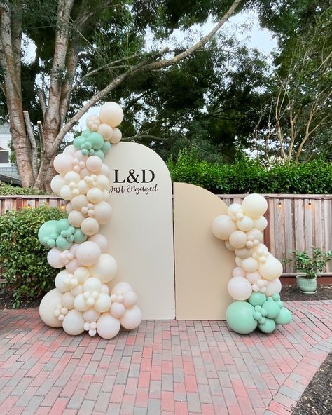 Just Engaged💍✨🤍 #engagementballoons #weddingballoons #sonomacountyballoons #sonomacountyballoonartist Engagement Balloons, Just Engaged, Balloon Backdrop, Balloon Decor, Wedding Balloons, Balloon Decorations, Balloons, Daisy, On Instagram