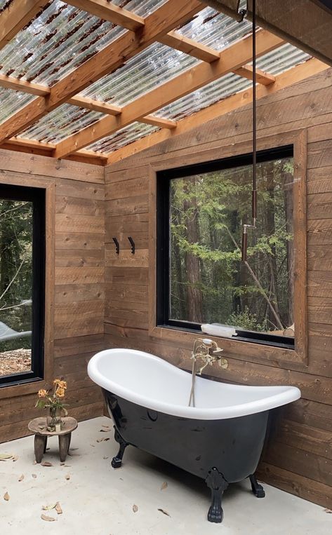 Outdoor Toilet And Shower Ideas, Garden Bathroom Ideas, Outdoor Bathtub Ideas, Outdoor Toilet And Shower, Forest Temple, Outside Toilet, Bathtub Ideas, Outdoor Bathtub, Outdoor Bathroom Design