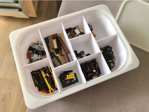 Modular sub-bins for IKEA Trofast by Nutyzeta - Thingiverse Trofast Bin Dividers, Trofast Divider, Trofast Bin Hack, Playroom Hacks, Ikea Trofast Bins, Skådis Ikea, Trofast Ikea, Ikea Playroom, Ikea Trofast