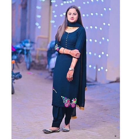 suits patiala shahi ™ on Instagram: “Follow my page @only.suit ✔️ @suit_patiala_shahi Follow admin @suit_patiala_shahi ....🌟🌟🌟🌟🌟 Thnxxxxx for u r support........ 🌟 Dm only hd…” Kdai Suit Design New, Panjabi Suit Salwar, Handmade Suit, Suit For Ladies, Jeep Images, Punjabi Dress Design, Panjabi Suit, Dress Designs For Stitching, Embroidered Suits