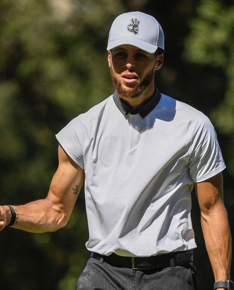 Steph Curry Golf, Stephen Curry Outfit, Ayesha And Steph Curry, Basketball Vibe, Mens Golf Fashion, Seth Curry, Stephen Curry Wallpaper, Curry Nba, Curry Pictures