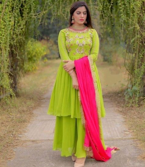 Banni Sandhu, Long Frocks For Girls, Parrot Green, Girls Dresses Sewing, Punjabi Outfits, Frock Fashion, Paint Diy, Indian Dresses Traditional, Bridal Dress Fashion