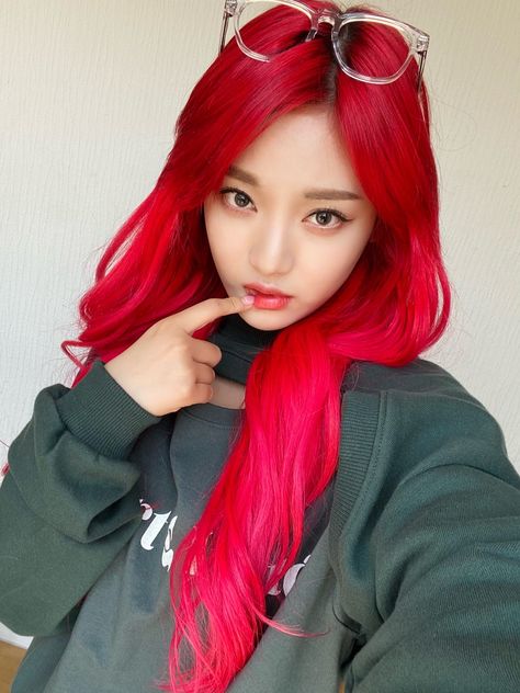 🦋💌 on Twitter: "NINGNING bubble update 🧼 210513 https://t.co/2aXbYGVz3n" / Twitter Black Mamba, Kpop Girl Groups, Korean Girl, South Korean Girls, K Pop, Red Hair, Kpop Girls, Red Leather Jacket, Girl Group