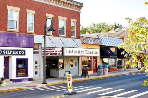 The art scene also thrives in Yellow Springs. Creativity abounds and there's always something special to see. Yellow Springs Ohio Restaurants, Cincinnati Ohio Murals, Downtown Cincinnati Ohio, Colorful Cafe, Yellow Springs Ohio, Brandywine Falls Ohio, Old Man’s Cave Ohio, Ohio Travel, Ideal Life