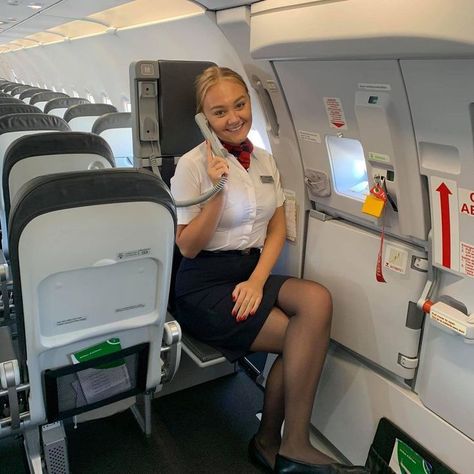 British Airways Cabin Crew British Airways Cabin Crew, Cabin Crew Jobs, Jet Girl, Flight Girls, Flight Attendant Fashion, Flight Attendant Uniform, Jobs For Freshers, Flight Attendant Life, Feminine Skirt