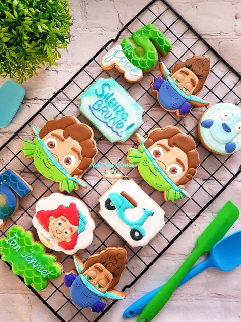 Galletas en royal icing, Luca Disney Luca 3rd Birthday Party, Luca Birthday Theme, Luca Cake Disney, Luca Party Theme, Luca First Birthday Theme, Luca Birthday Party Decorations, Luca Themed Party, Luca Cookies, Luca Theme Birthday Party