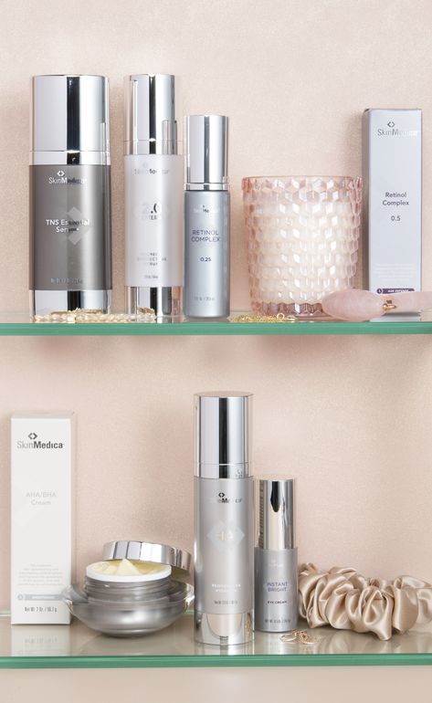 Our dream shelfie, come to life. What does your weekend skin care routine look like? Tell us in the comments below 👇 Tinted Spf, Skin Care System, Skin Medica, Lounge Ideas, Broad Spectrum Sunscreen, Nurse Practitioner, Med Spa, Spf Sunscreen, Skin Products