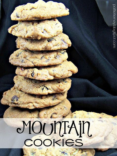 Mountain Cookies, Creative Cookies, Zebra Stripes, Homemade Cookies, Lifestyle Inspiration, Best Dessert Recipes, Biscuit Recipe, Cookies Recipe, Hello Friend