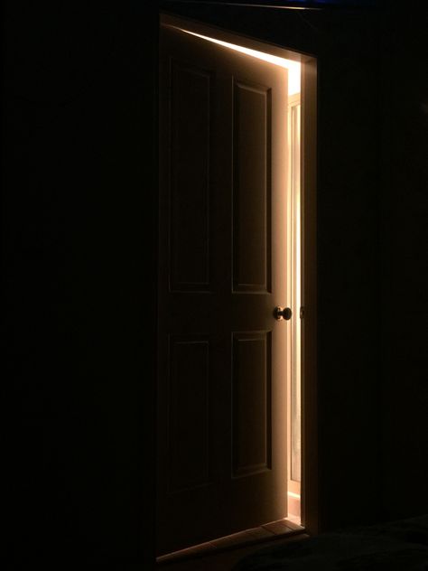 Closed Door Aesthetic, Door Aesthetic, Door Open, Light Through Open Door, Open Door Aesthetic, Door Aesthetic Dark, Creepy Door Aesthetic, Red Door Aesthetic Dark, Phone Lighting