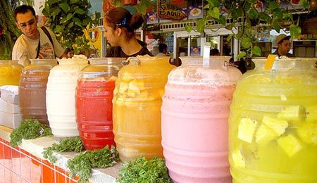 Watermelon Agua Fresca | DJFoodie.com: Filling, Generally Simple, Delicious Low Carb Recipes Types Of Drinks, Mexican Treats, Mexican Birthday Parties, Mexican Themed Weddings, Mexican Fiesta Party, Fiesta Birthday Party, Mexican Birthday, Fiesta Wedding, Fiesta Theme Party