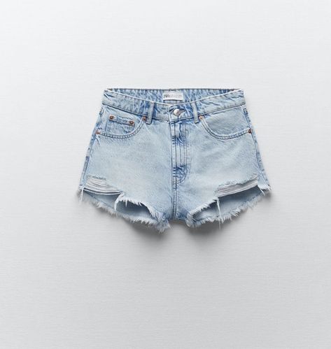 zara jean shorts | outfit inspo | wishlist | clothes Preppy Denim Shorts, Wishlist Clothes, Zara Jean Shorts, Jean Shorts Outfit, Jean Zara, Casual Preppy Outfits, Cute Preppy Outfits, Shorts Outfit, Diy Couture