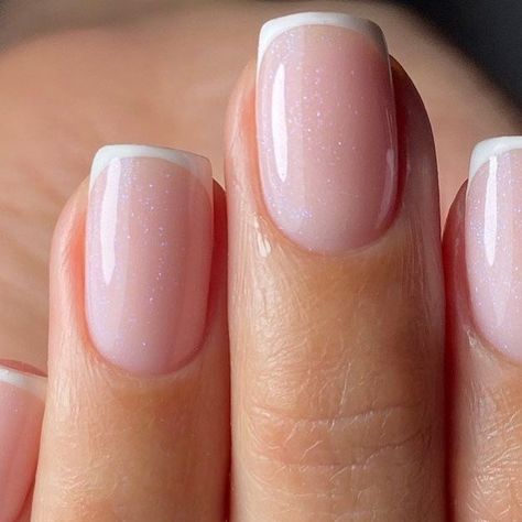 ʙɪᴀʙ | ᴍᴀɴɪᴄᴜʀᴇ | ᴘᴇᴅɪᴄᴜʀᴇ | ᴛɪʟʙᴜʀɢ on Instagram: "Bridal nails 🌸 BIAB Luna X white french tip #biabluna #biab #biabnederland #biabtilburg #weddingnails #bridalnails" Bridal Biab Nails, Nails Biab, Sns Nails Designs, Biab Nails, Sns Nails, White French Tip, White French, Bridal Nails, Floral Nails