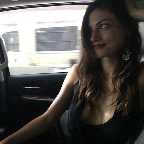 Phoebe Tonkin, Prom Night, A Woman, Prom, On Twitter, Twitter