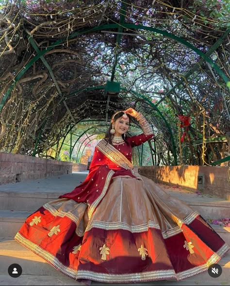 New Lehenga Designs Party Wear, Marwadi Lehenga, Darbari Choli, Traditional Lehenga Designs, Shaadi Outfits, Traditional Lehenga, Indian Dress Up, Rajasthani Dress, Rajputi Dress