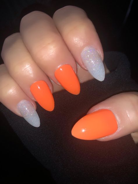 Neon Orange Nails, Coffin Nails Ombre, Neon Nail Polish, Nail Polish Colors Fall, Orange Nail Polish, Burgundy Nails, Fall Acrylic Nails, Best Nail Art Designs, Summer Acrylic Nails