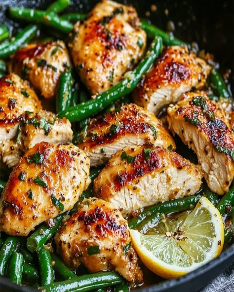 Lemon Garlic Butter Chicken Skillet Recipe | Easy Meal Chicken Green Bean Skillet, 1 Skillet Chicken Dinner, Chicken Thigh Recipes Lemon, Lemon Butter Garlic Chicken, Lemon And Herb Chicken, Baked Lemon Garlic Chicken, Lemon Chicken Breast Recipes, Lemon Garlic Butter Chicken, Garlic Lemon Chicken